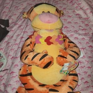 Disney Tiki kingdom Tigger plush new
